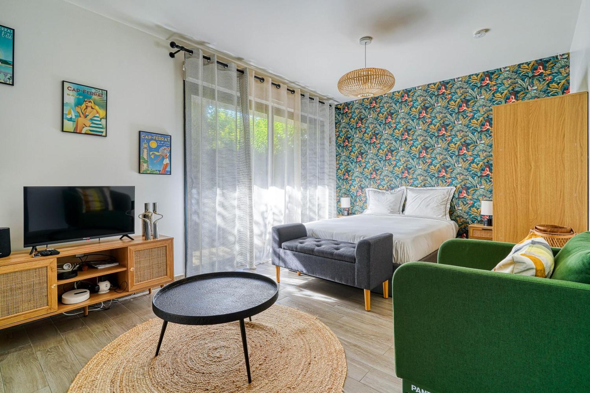 Superbe Studio Avec Terrasse Brunoy Zewnętrze zdjęcie